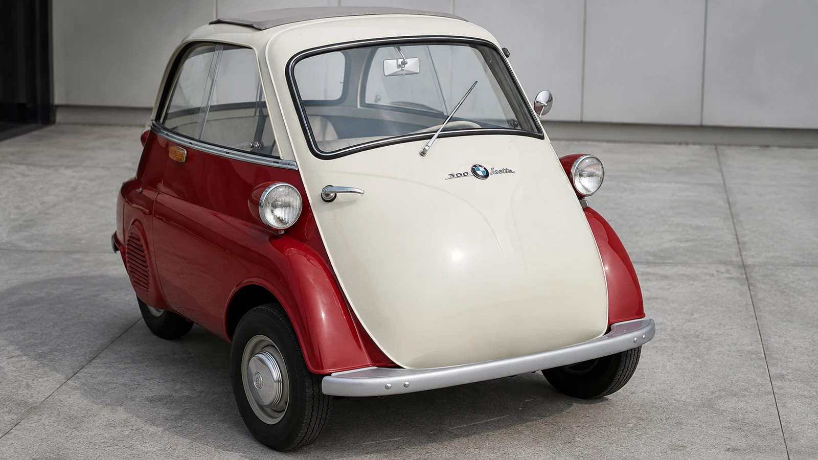 Передняя дверь BMW Isetta 300 Export: ручка, петли, стекло и отдельная круглая фара