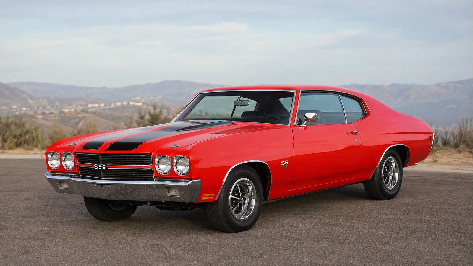 Красный Chevrolet Chevelle SS 1970 года, вид спереди в три четверти