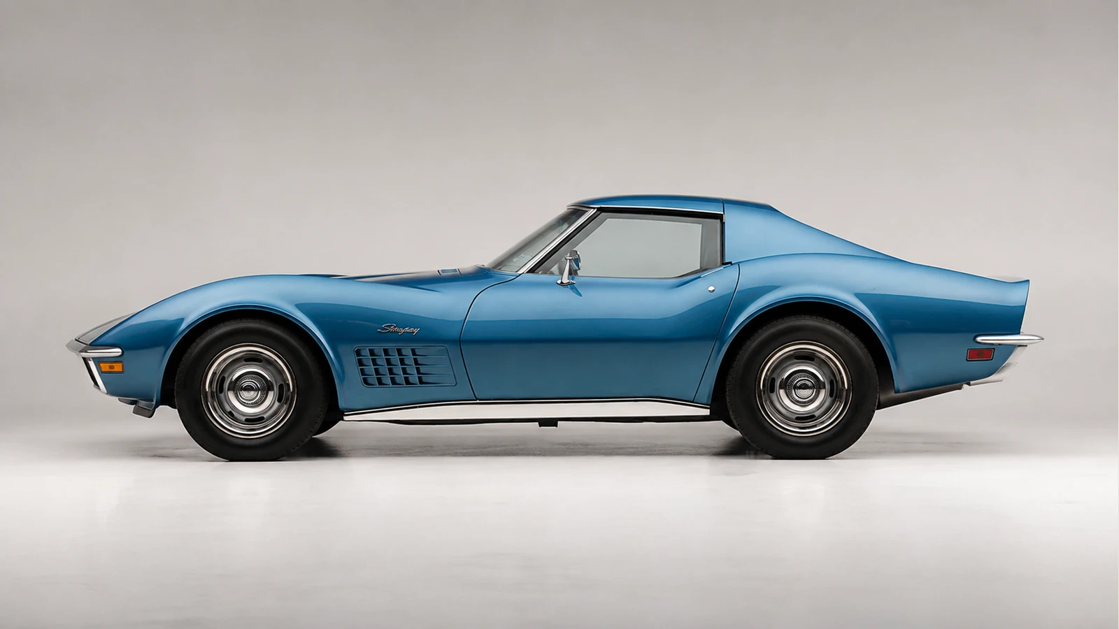 Chevrolet Corvette C3 1971 года — боковой профиль