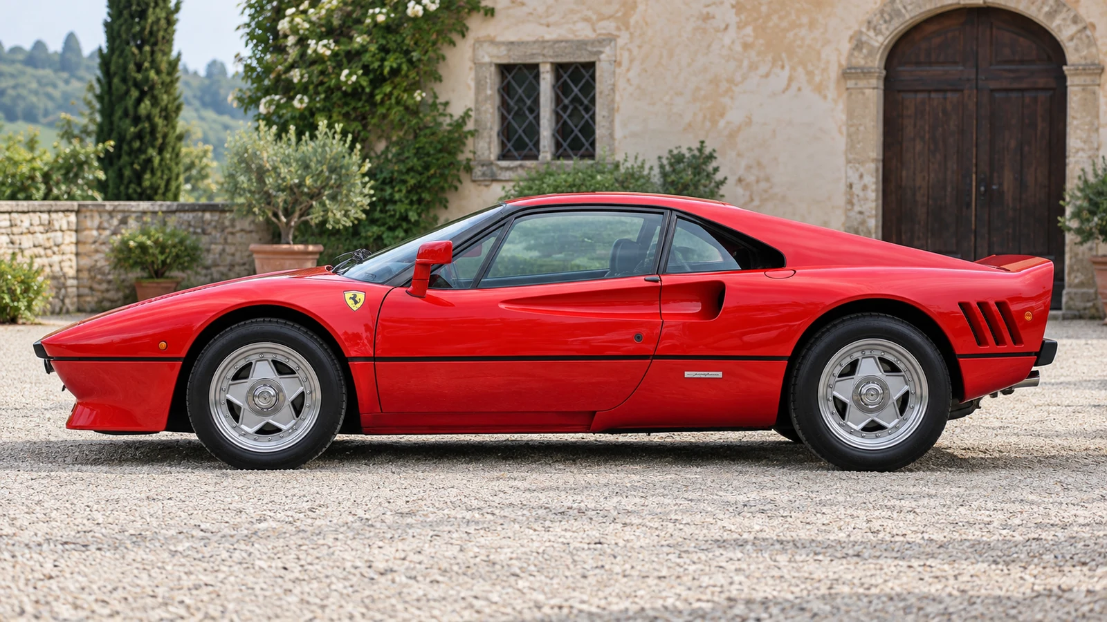 Ferrari 288 GTO 1984 года, боковой вид
