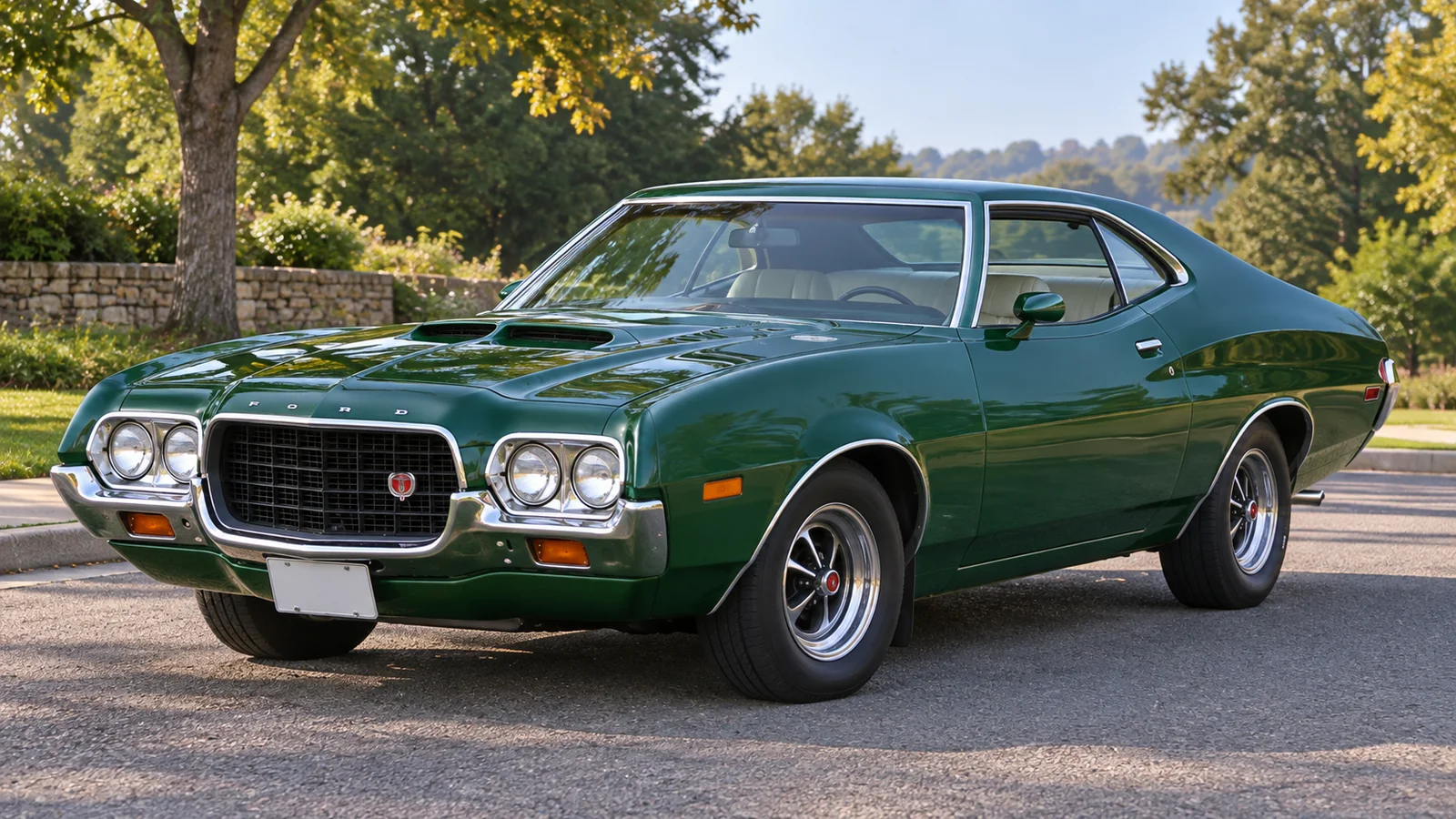 Ford Gran Torino Sport SportsRoof 1972 года, вид спереди в три четверти