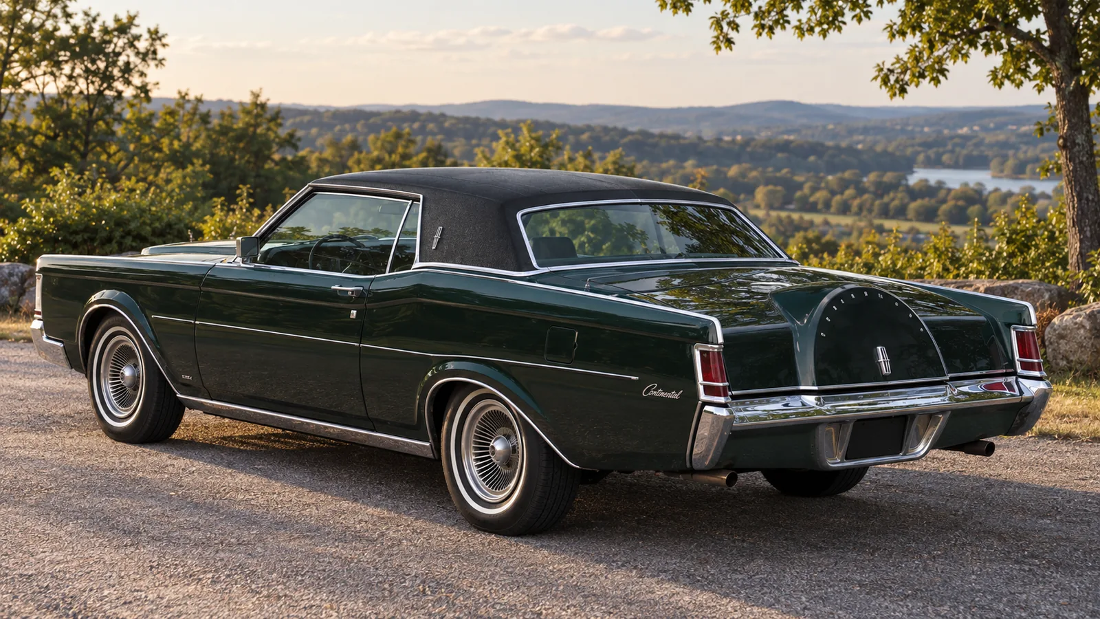 Continental Mark III 1969 года, вид сзади в три четверти