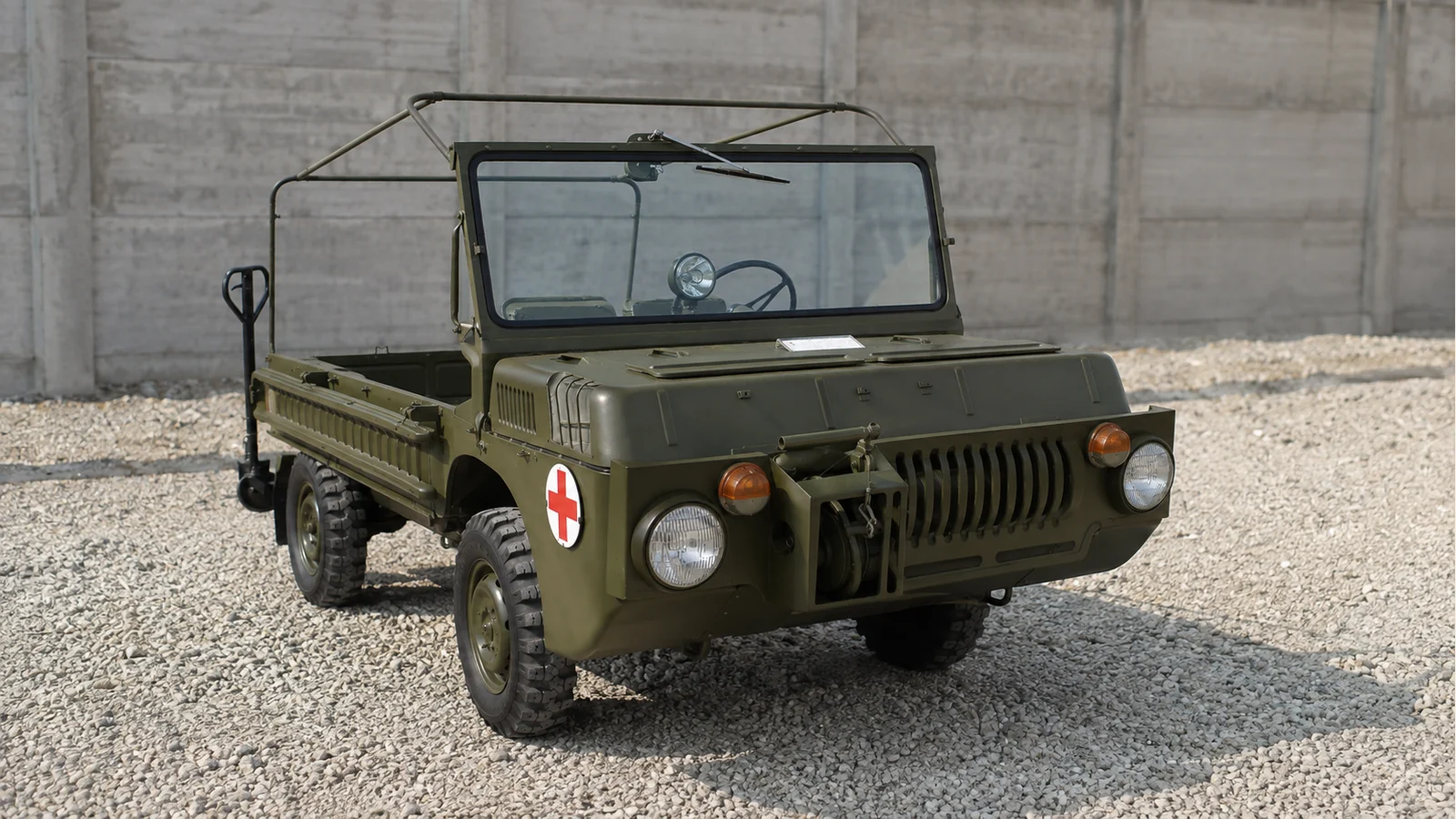 Открытый автомобиль-транспортёр ЛуАЗ-967М