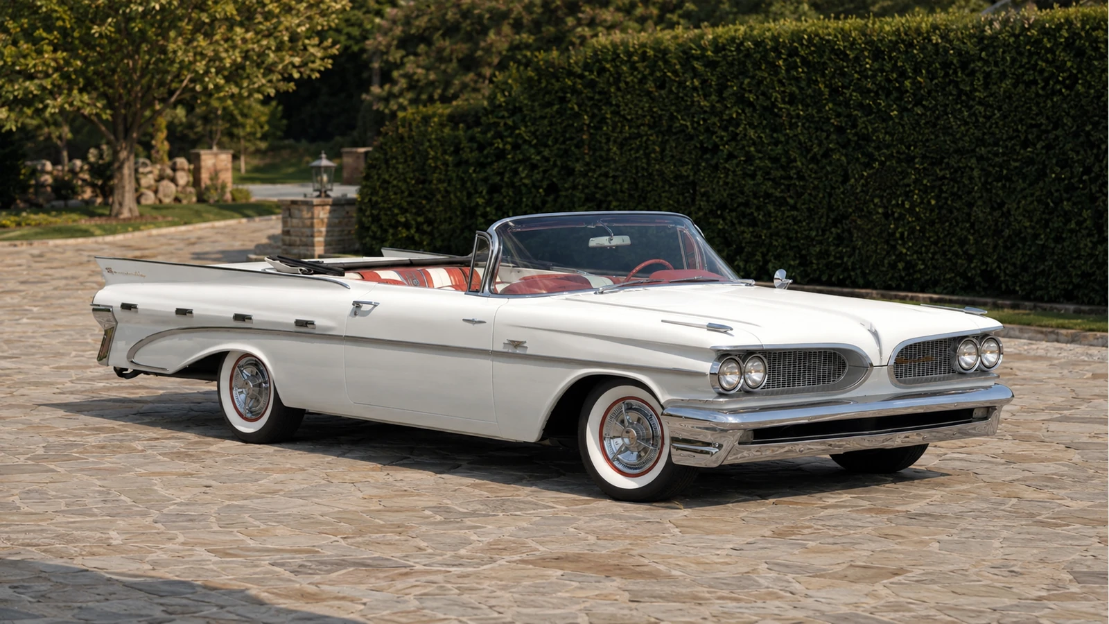 Pontiac Bonneville Convertible 1959 года — общий вид с высокой точки