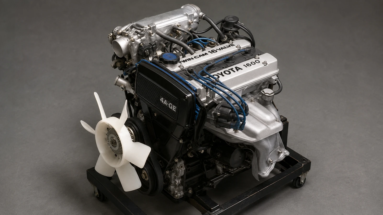 Двигатель Toyota 4A-GE с шестнадцатиклапанной головкой в продольном исполнении AE86