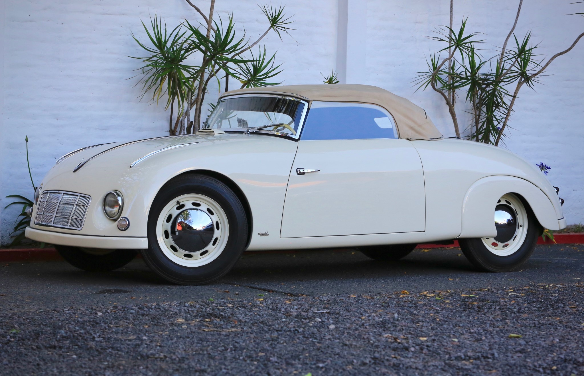 Porsche 356 Waibel Cabriolet (1948)