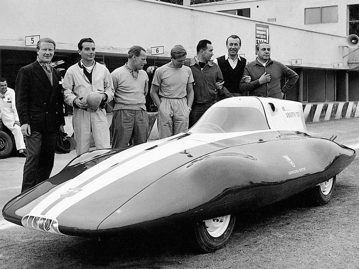 Историческая фотография автомобиля