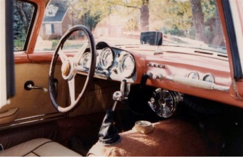 Историческая фотография автомобиля